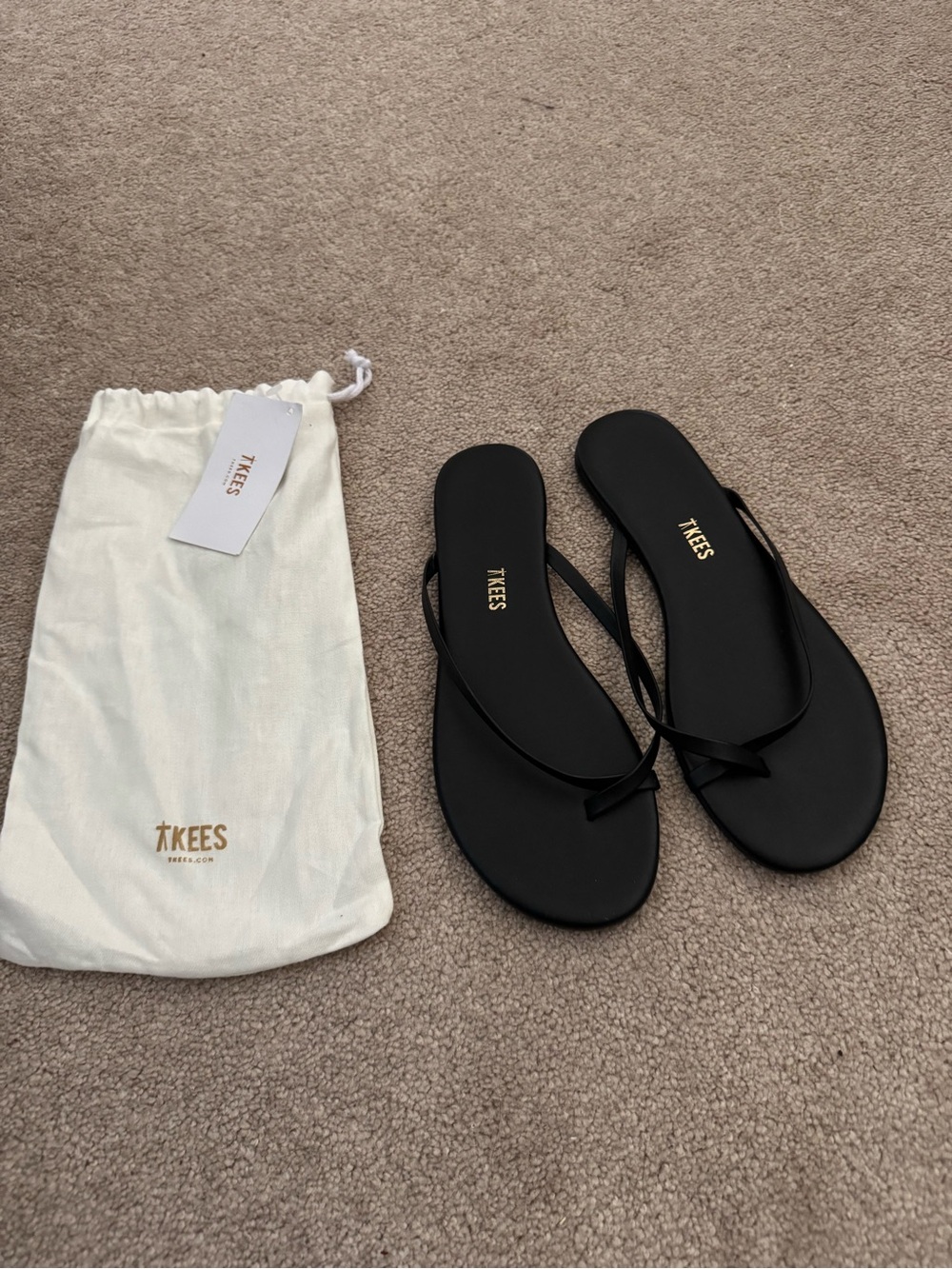 TKEES Women's Riley Flip Flops in Black (Sable) - Picture 5 of 7